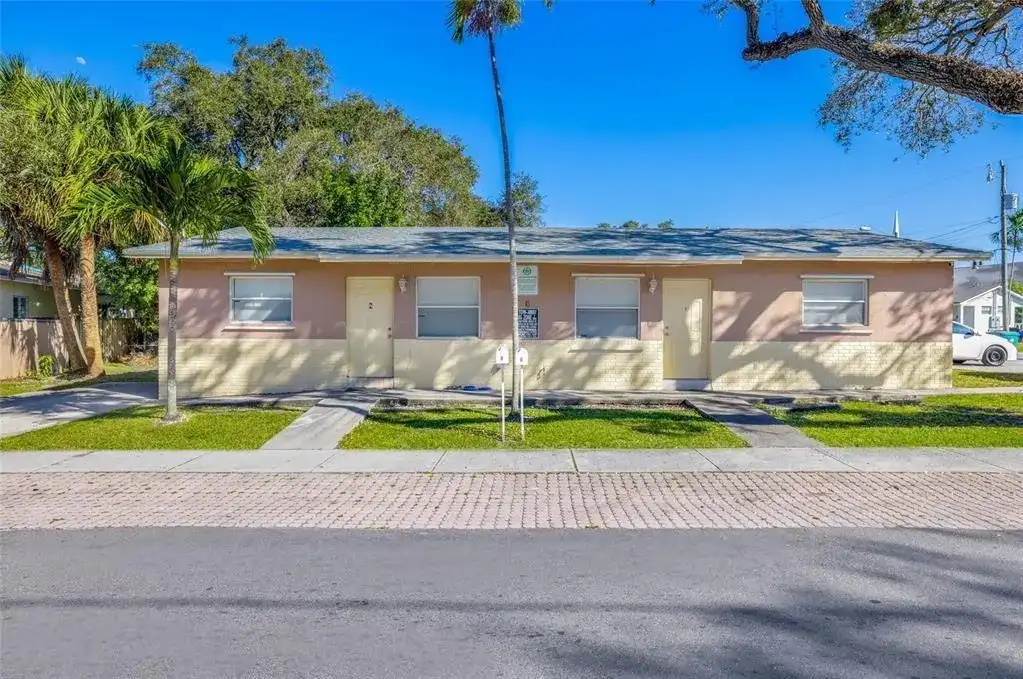 6 SW 7th Avenue, Dania Beach FL 33004