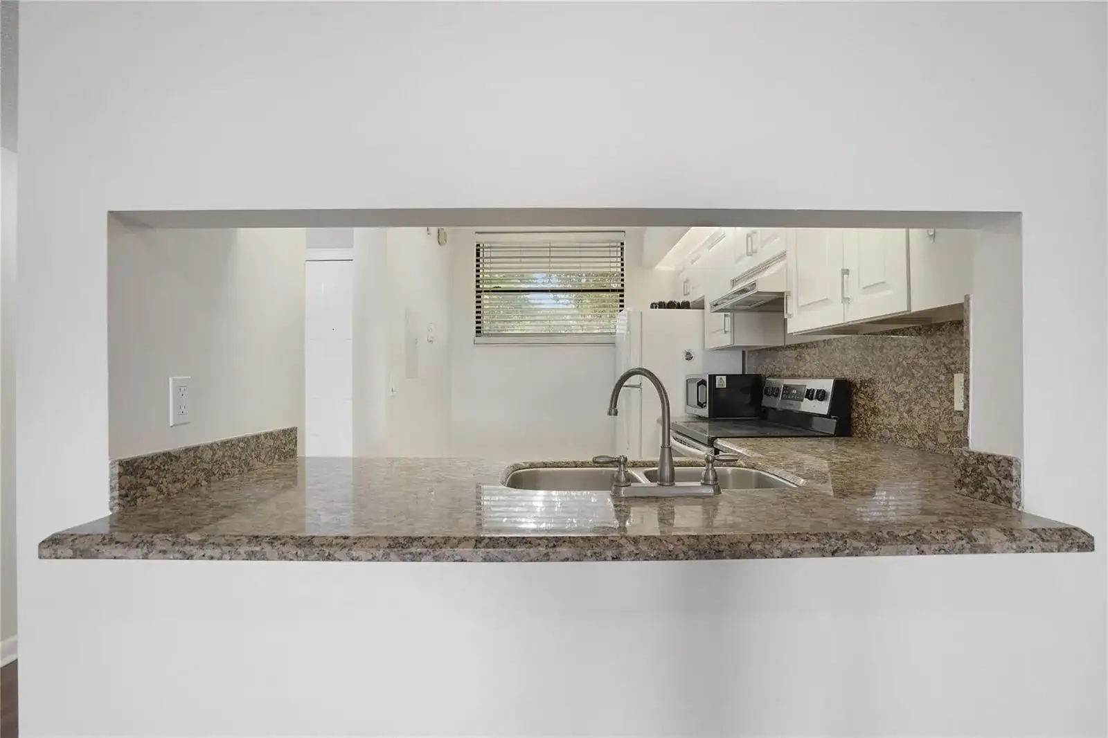 109 Lake Emerald Drive # 110, Oakland Park FL 33309 photo 3