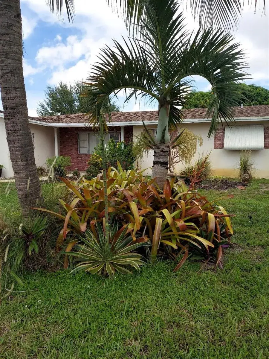 1011 NW 45th Court, Fort Lauderdale FL 33309