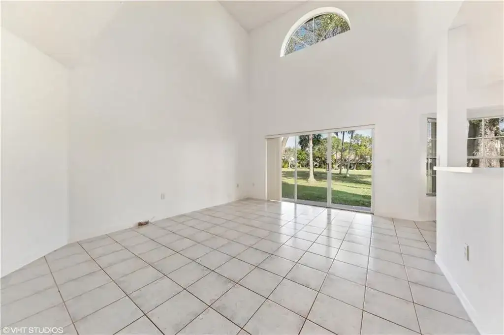 7697 NW 25th Street, Margate FL 33063 photo 4