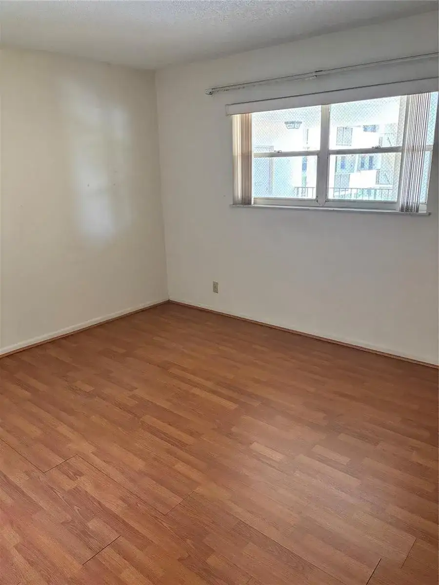 3905 N Nob Hill Road # 205, Sunrise FL 33351 photo 4