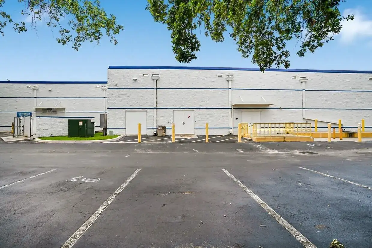 1605 W Oakland Park Boulevard, Oakland Park FL 33311 photo 5