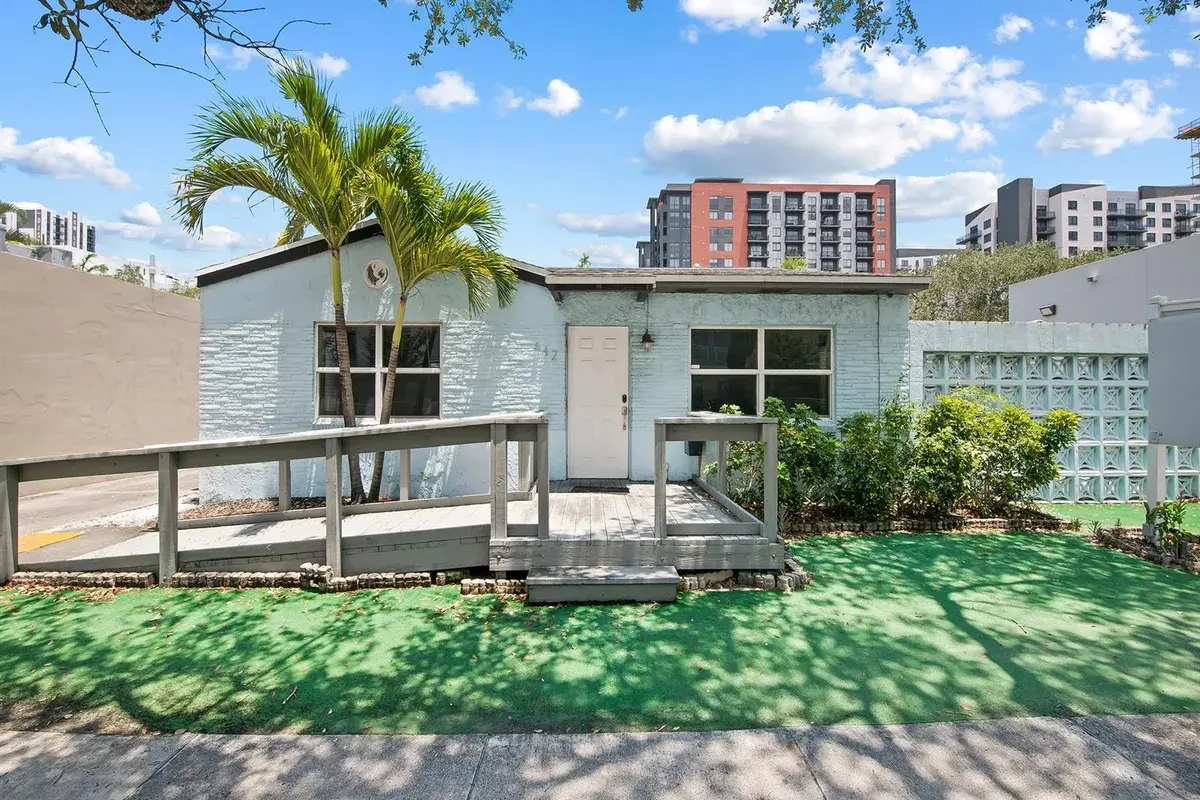 642 NE 3rd Avenue, Fort Lauderdale FL 33304