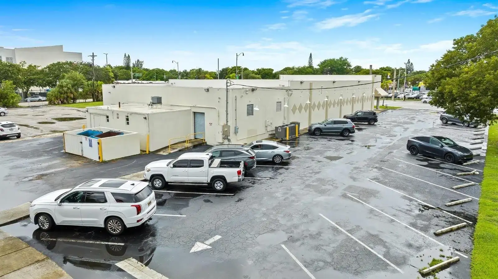 2111 N Federal Highway, Hollywood FL 33020 photo 4