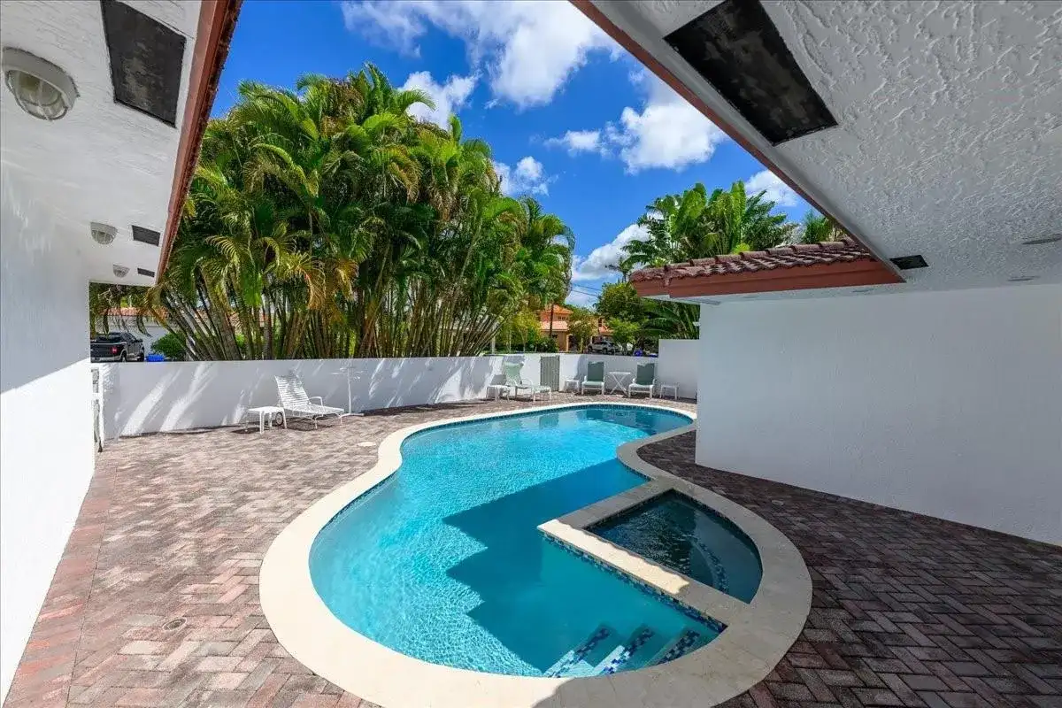 200 SE 11th Street, Pompano Beach FL 33060 photo 5