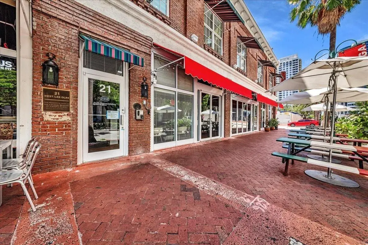 21 W Las Olas Boulevard, Fort Lauderdale FL 33301