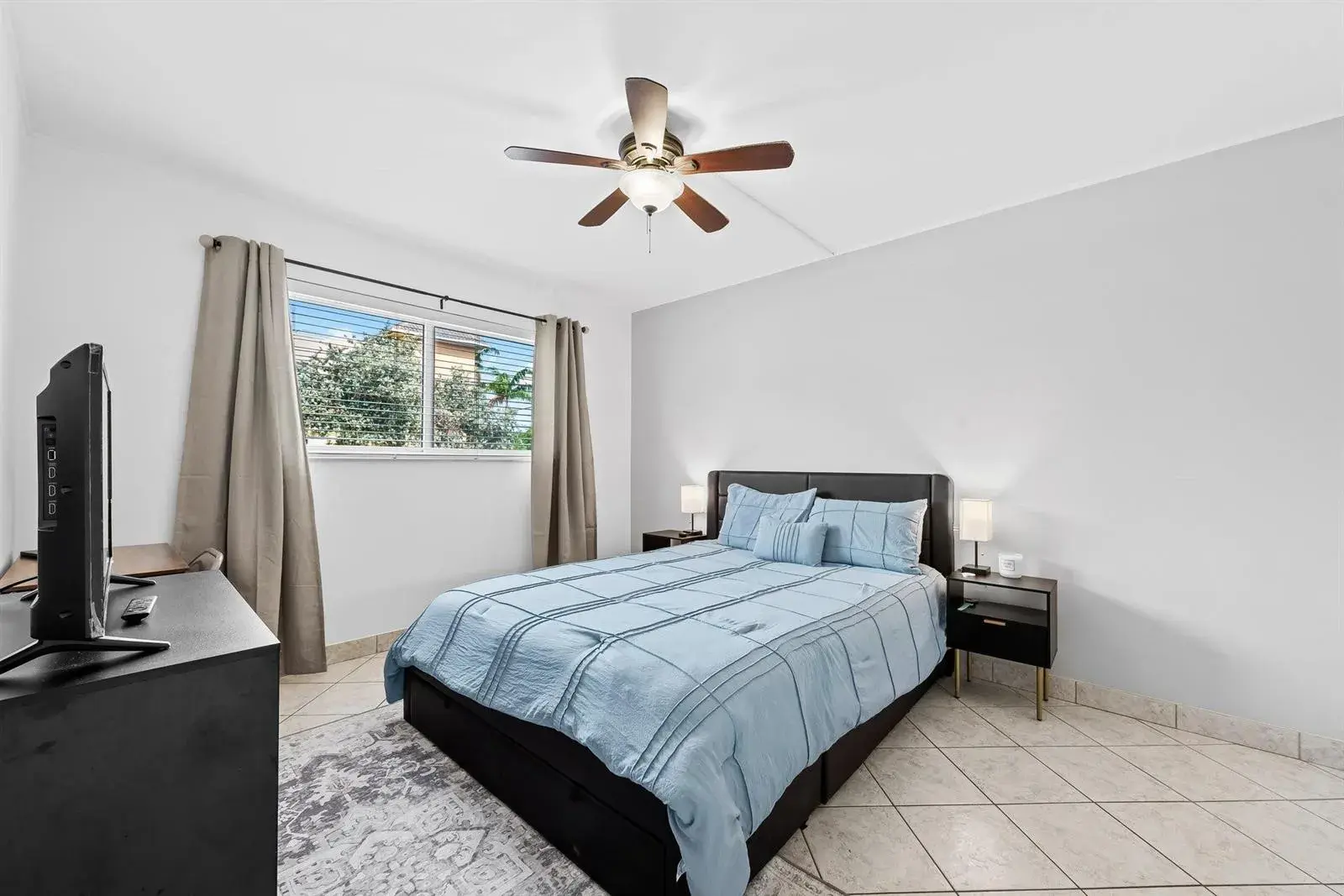 1000 SE 15th Street # 103, Fort Lauderdale FL 33316