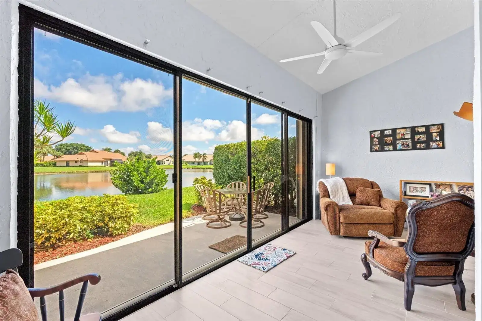 8486 Heather Place, Boynton Beach FL 33472 photo 2