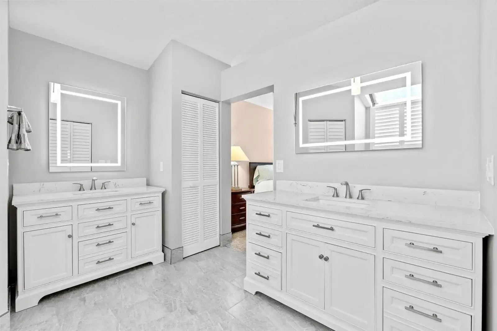 8486 Heather Place, Boynton Beach FL 33472 photo 5