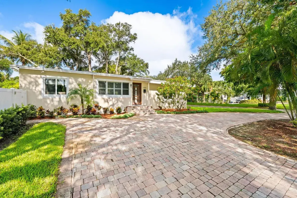 1300 SW 17th Street, Fort Lauderdale FL 33315