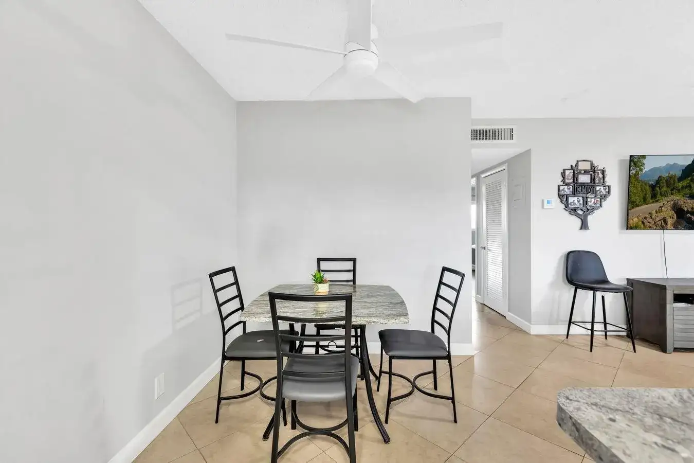 5300 Washington Street # D308, Hollywood FL 33021 photo 4