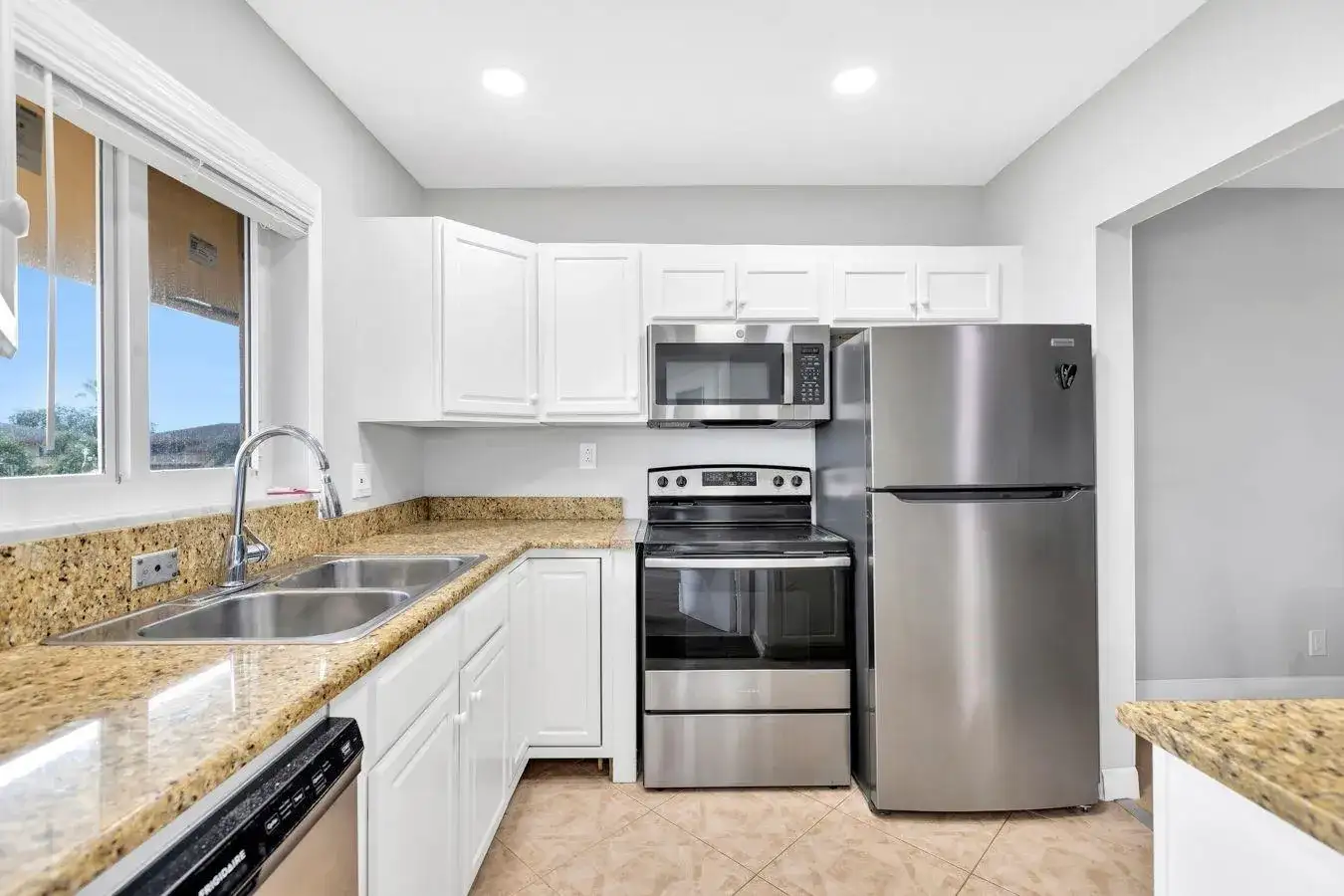 5300 Washington Street # D308, Hollywood FL 33021 photo 5
