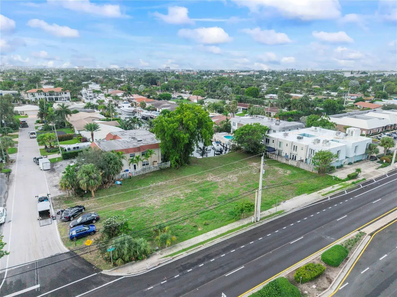 2716 NE 14th Street Causeway, Pompano Beach FL 33062
