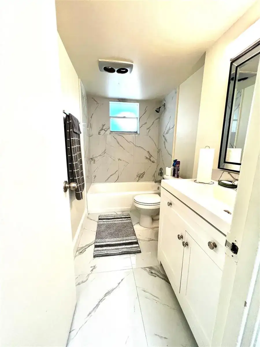 3080 Holiday Springs Boulevard # 301, Margate FL 33063 photo 2