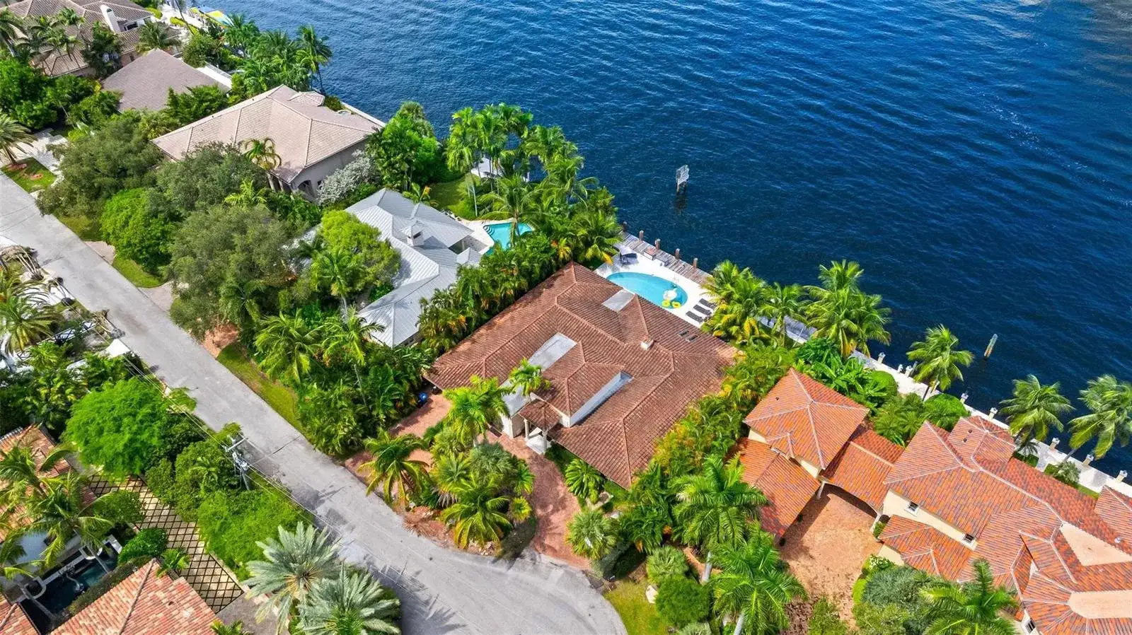 2701 Aqua Vista Boulevard, Fort Lauderdale FL 33301 photo 3