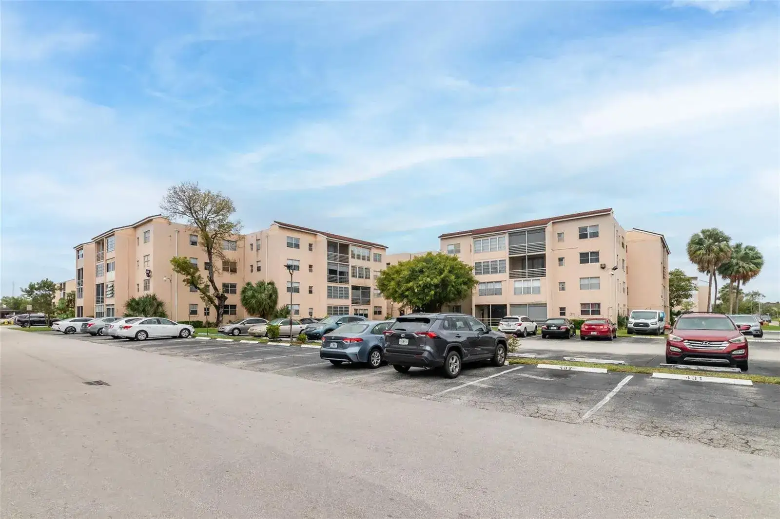 2840 Somerset Drive # 403, Lauderdale Lakes FL 33311