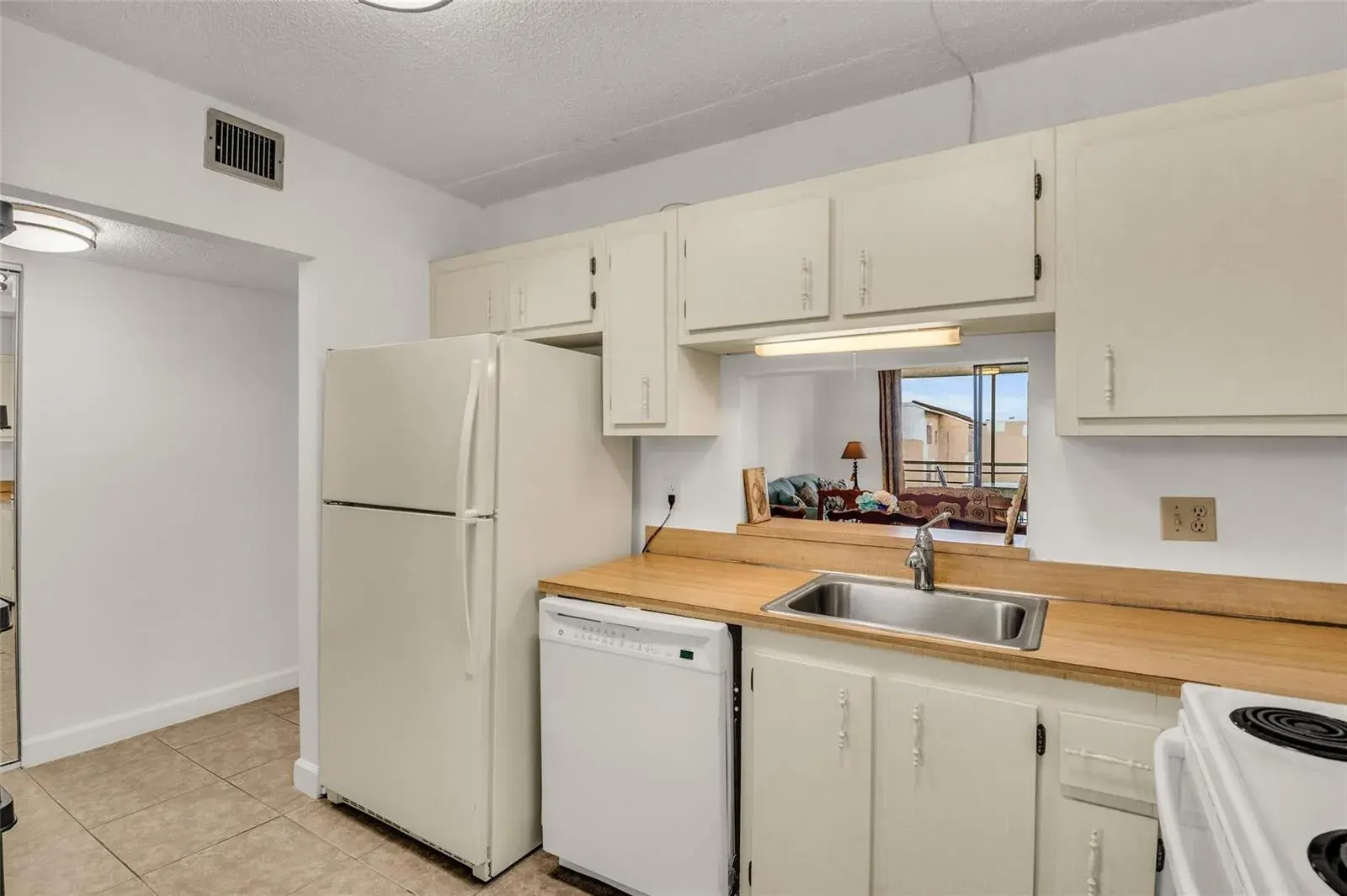 2840 Somerset Drive # 403, Lauderdale Lakes FL 33311