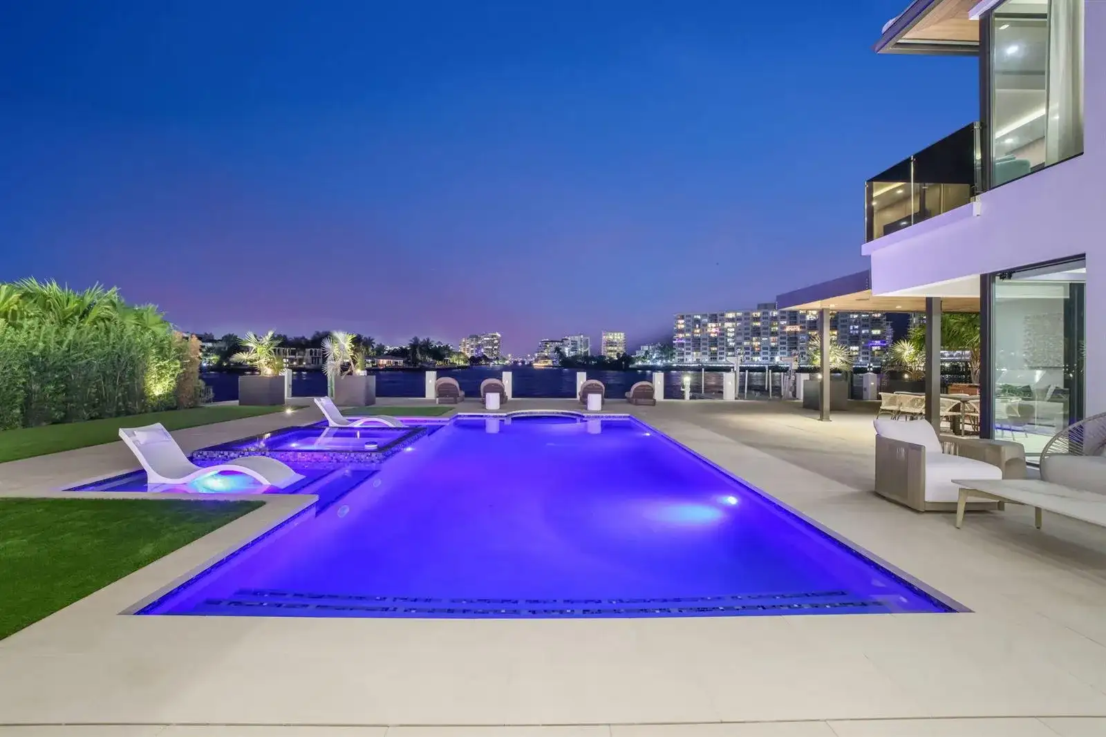 2533 Aqua Vista Boulevard, Fort Lauderdale FL 33301 photo 3