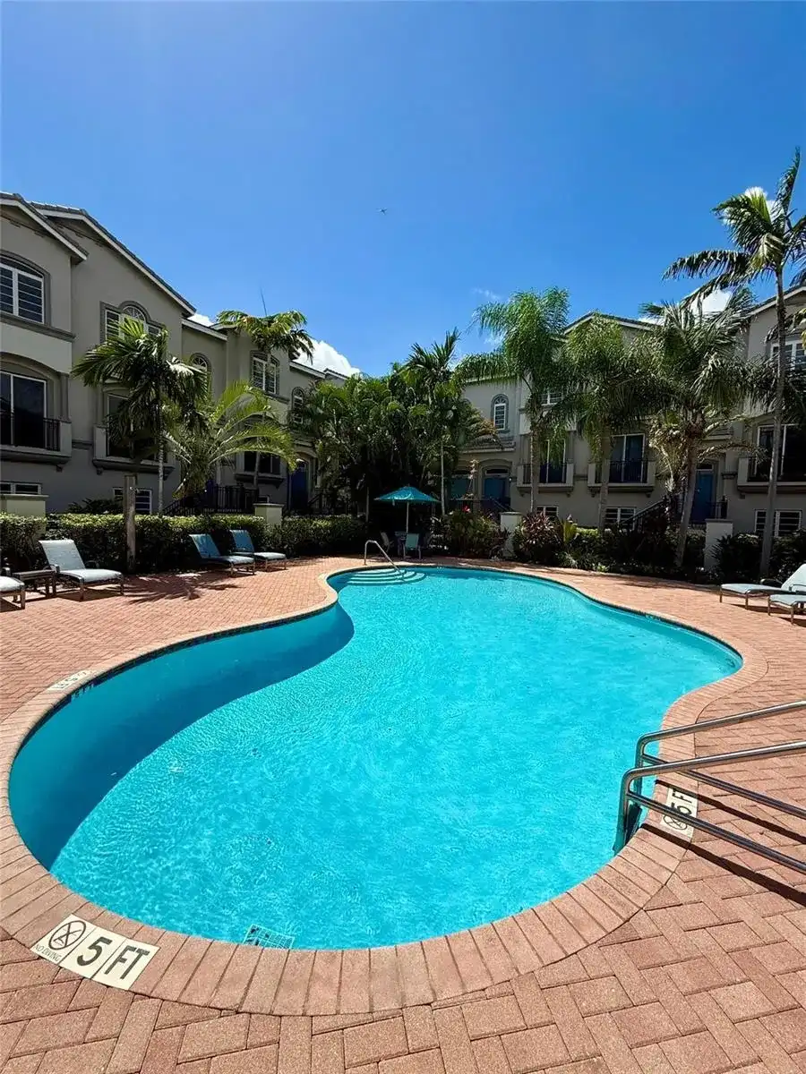 1951 Coral Heights Boulevard # 402, Oakland Park FL 33308