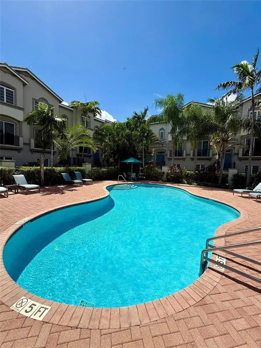 1951 Coral Heights Boulevard # 402, Oakland Park FL 33308