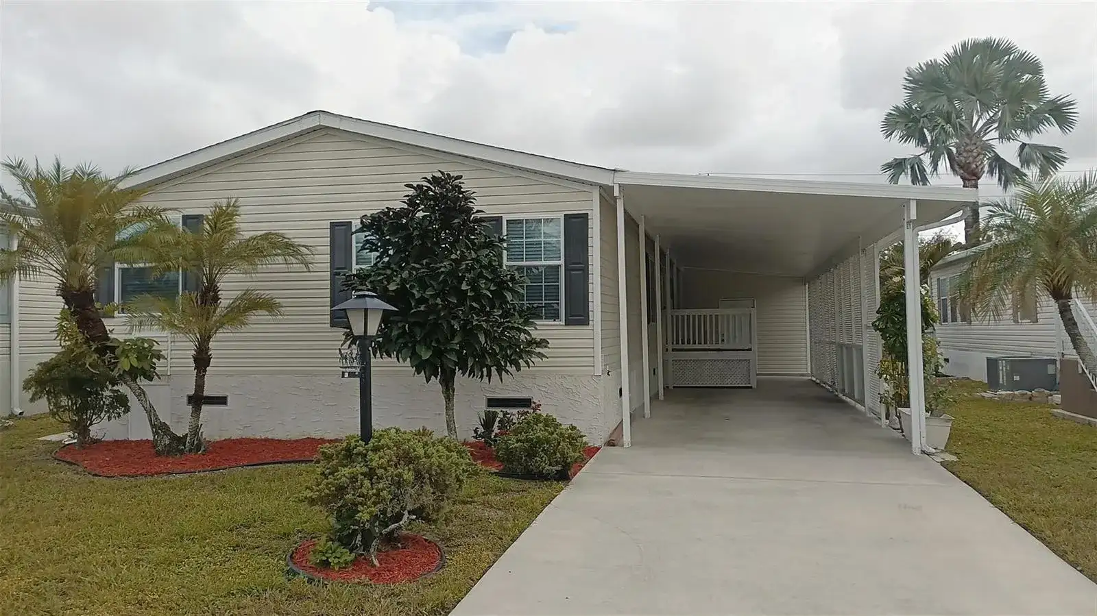 8204 South Street, Boca Raton FL 33433 photo 2