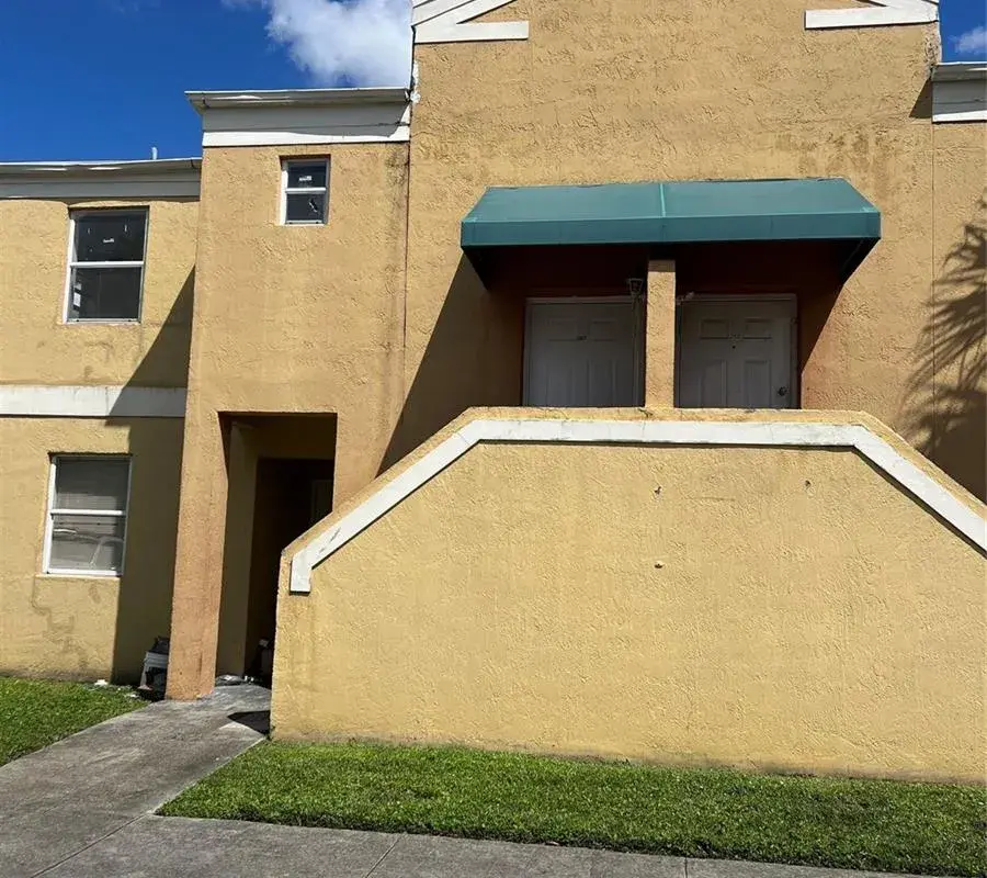 2457 NW 56th Avenue # 201, Fort Lauderdale FL 33313