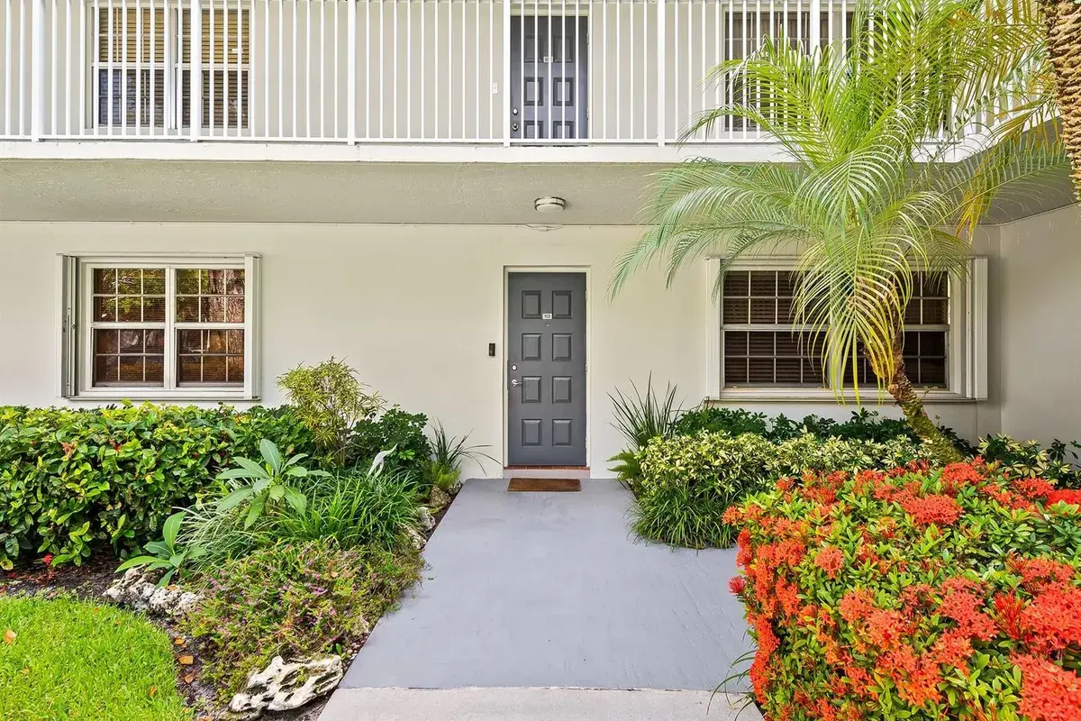 4221 W Palm Aire Drive # 102, Pompano Beach FL 33069