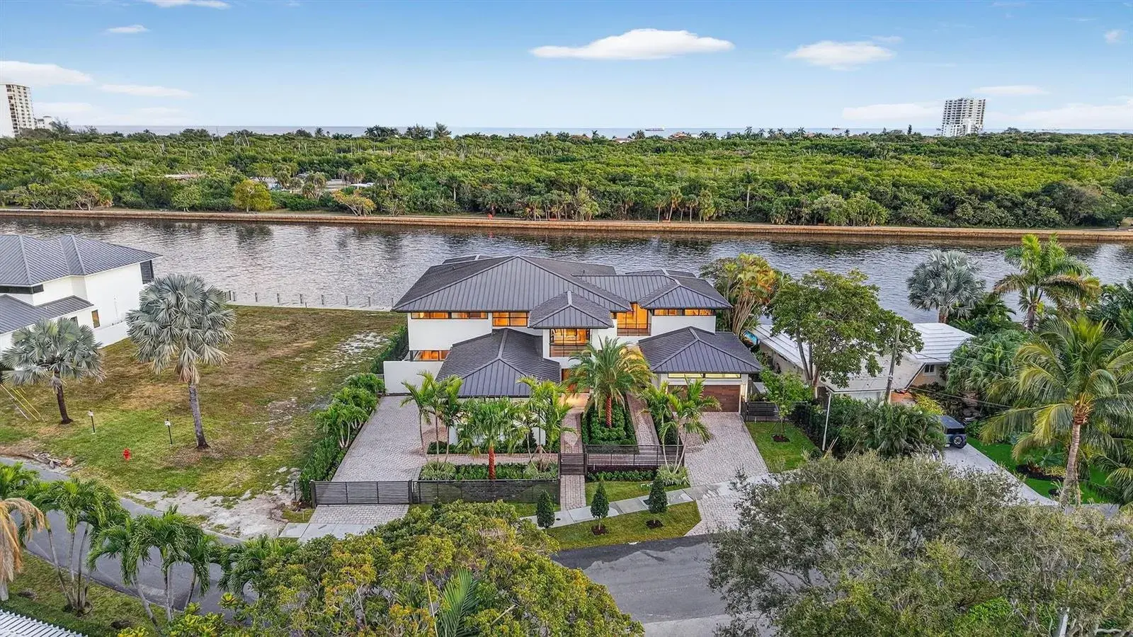 1918 Intracoastal Drive, Fort Lauderdale FL 33305