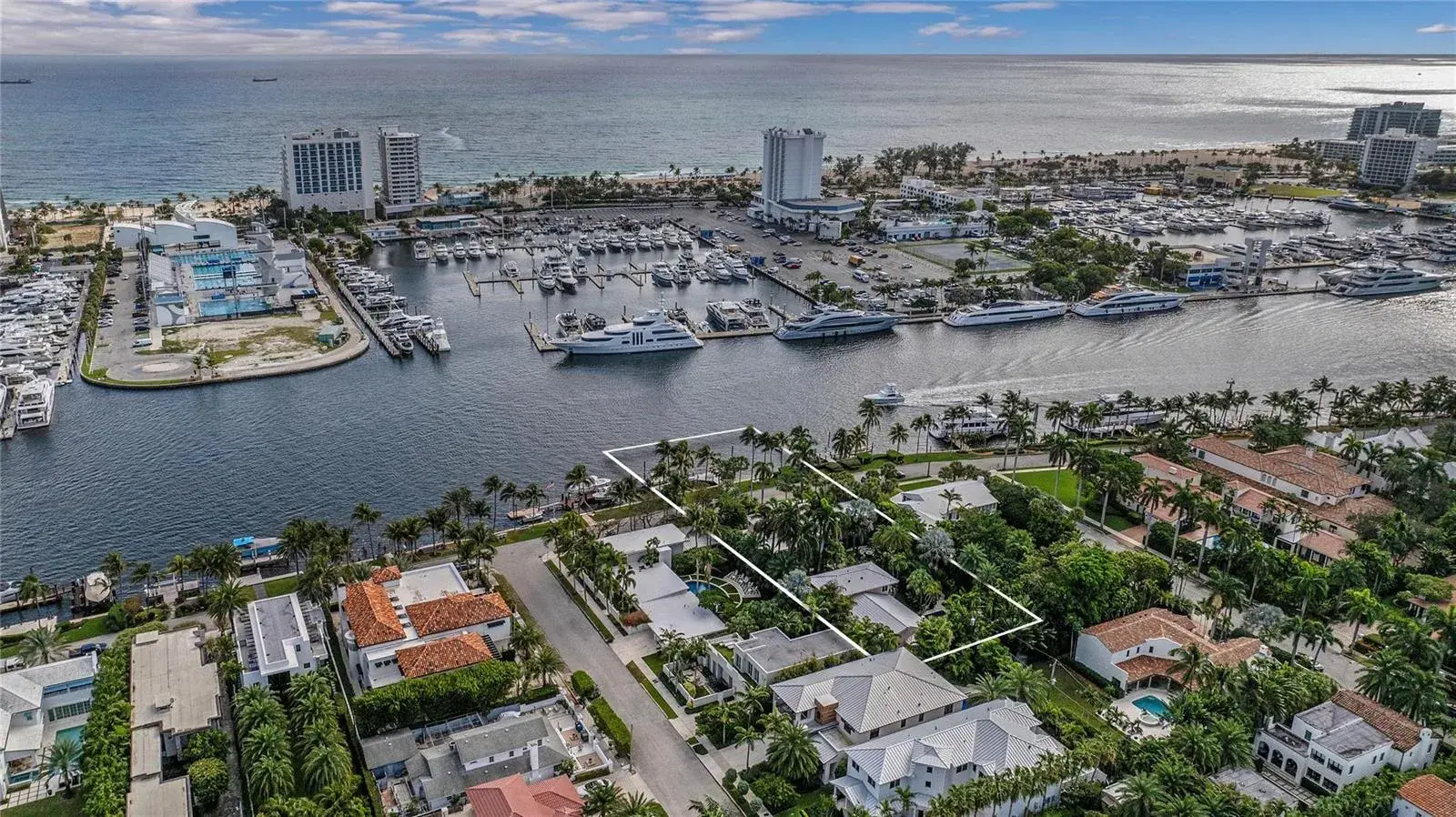 615 Idlewyld Drive, Fort Lauderdale FL 33301