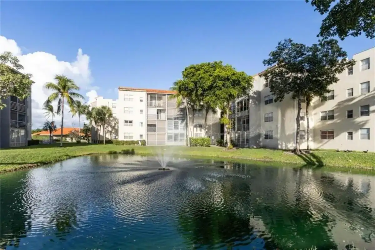 1830 SW 81 # 4104, North Lauderdale FL 33068