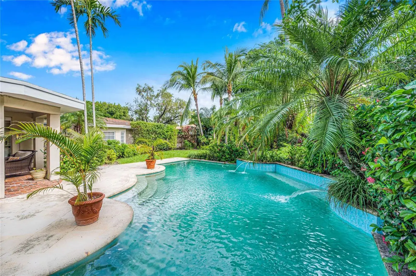 1612 E Lake Drive, Fort Lauderdale FL 33316