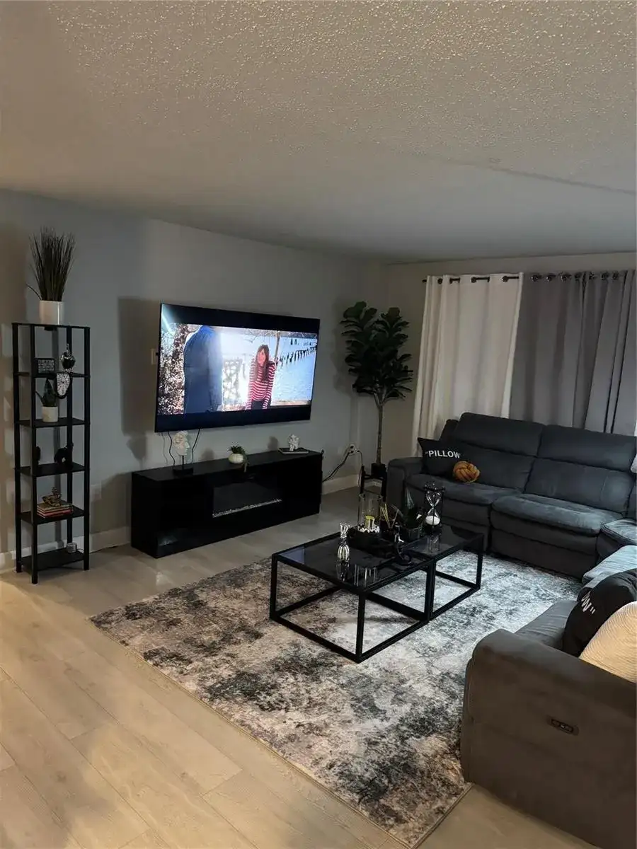 4174 Inverrary Drive # 401, Lauderhill FL 33319 photo 4