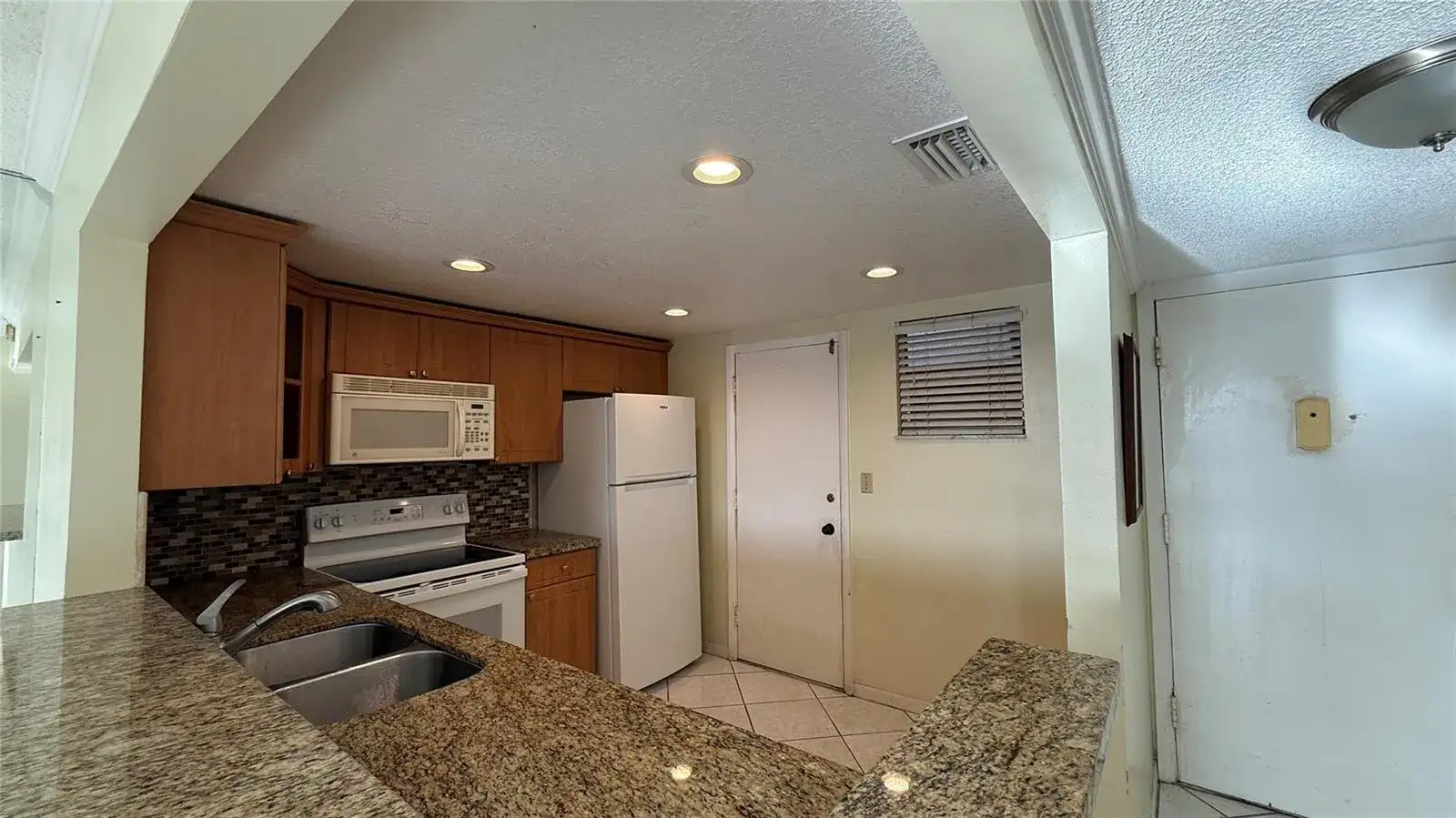 406 NW 68th Avenue # 310, Plantation FL 33317 photo 3