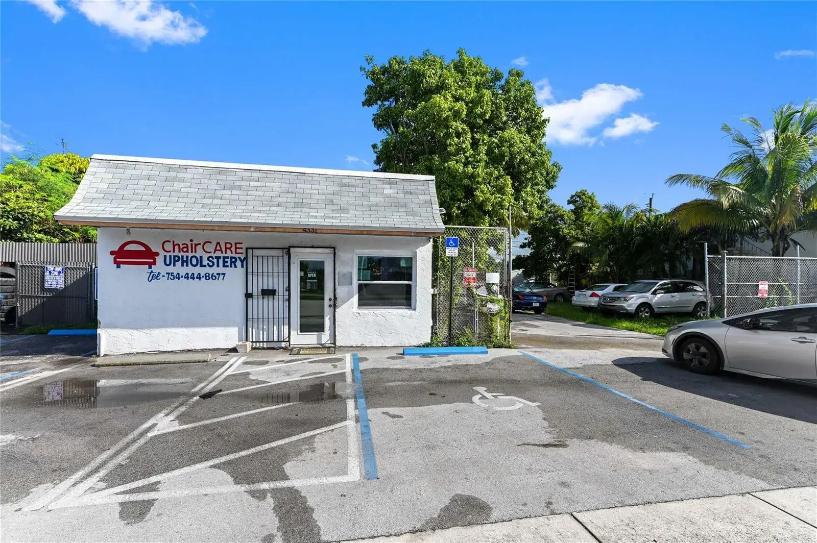 4331 W Hallandale Beach Boulevard, Hollywood FL 33023