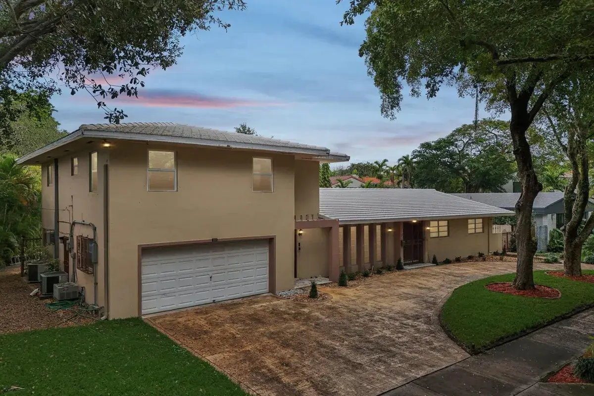 525 NE 58th Street, Miami FL 33137