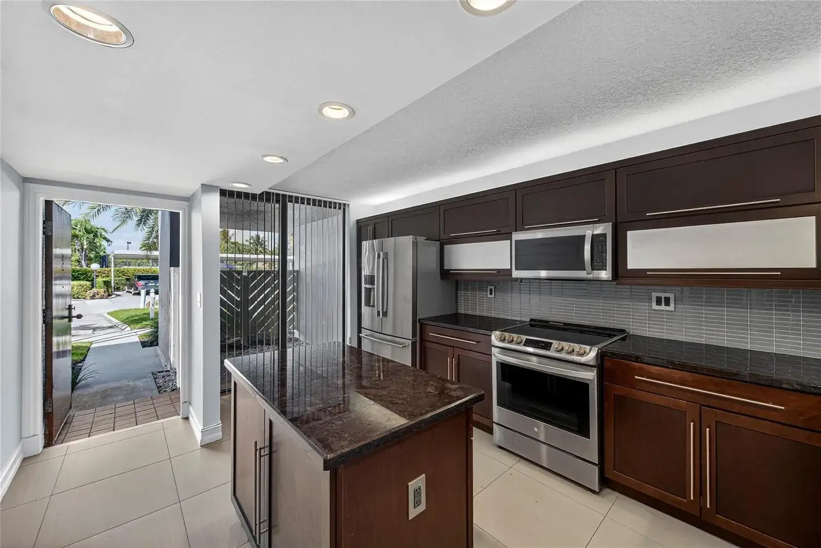 1100 SE 5th Court # 53, Pompano Beach FL 33060 photo 3