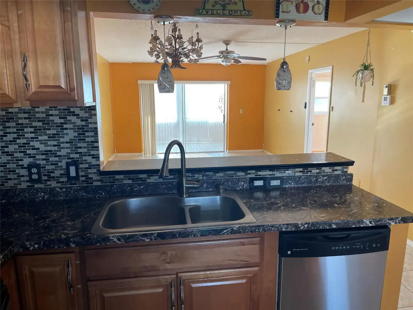 1025 Country Club Drive # 407, Margate FL 33063 photo 2