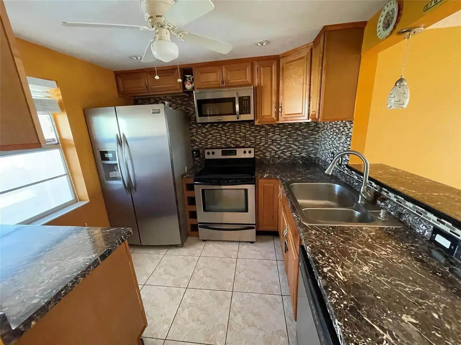 1025 Country Club Drive # 407, Margate FL 33063 photo 4