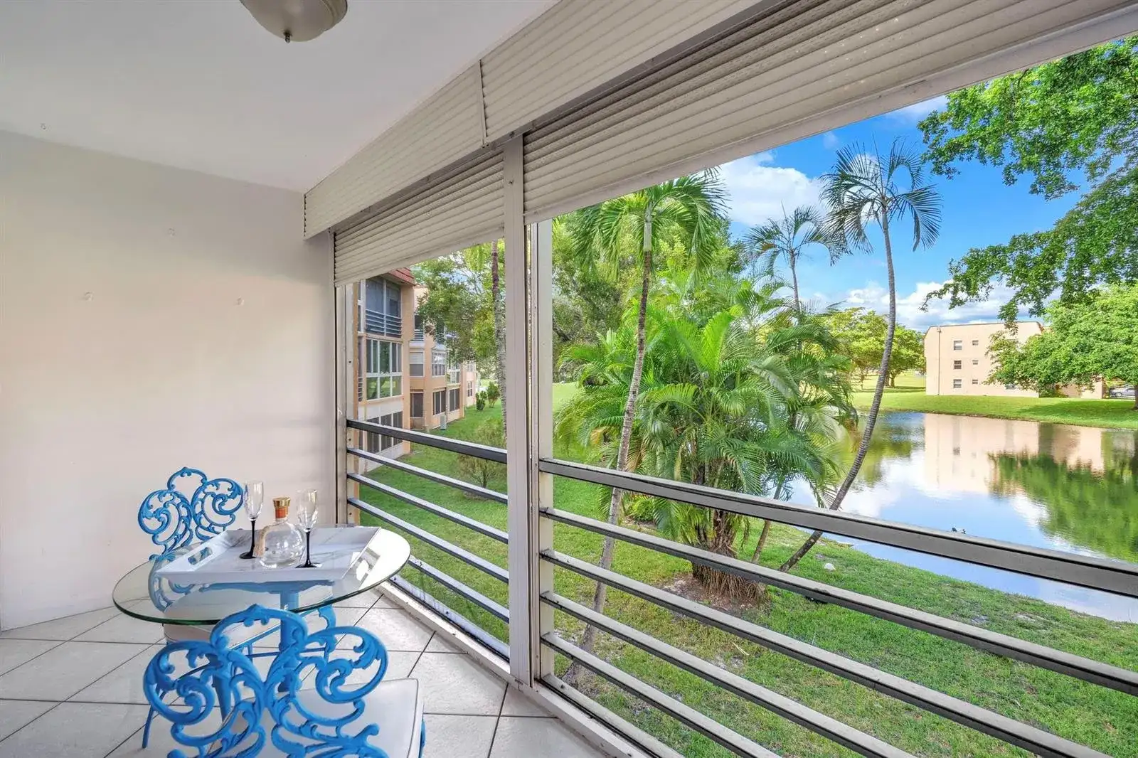9301 Sunrise Lakes Boulevard # 207, Sunrise FL 33322 photo 4