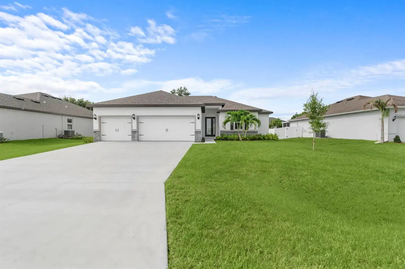 4562 SW Daemon Street, Port St. Lucie FL 34953 photo 2