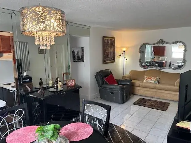2145 Pierce Street # 101, Hollywood FL 33020