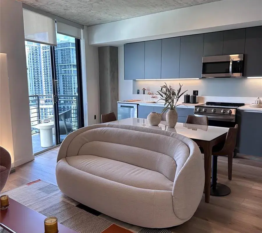 307 SW 5th Street, Fort Lauderdale FL 33315