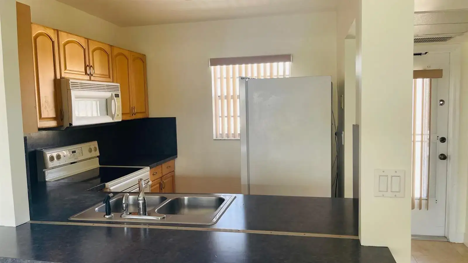 5111 W Oakland Park Boulevard # 306, Lauderdale Lakes FL 33313 photo 3