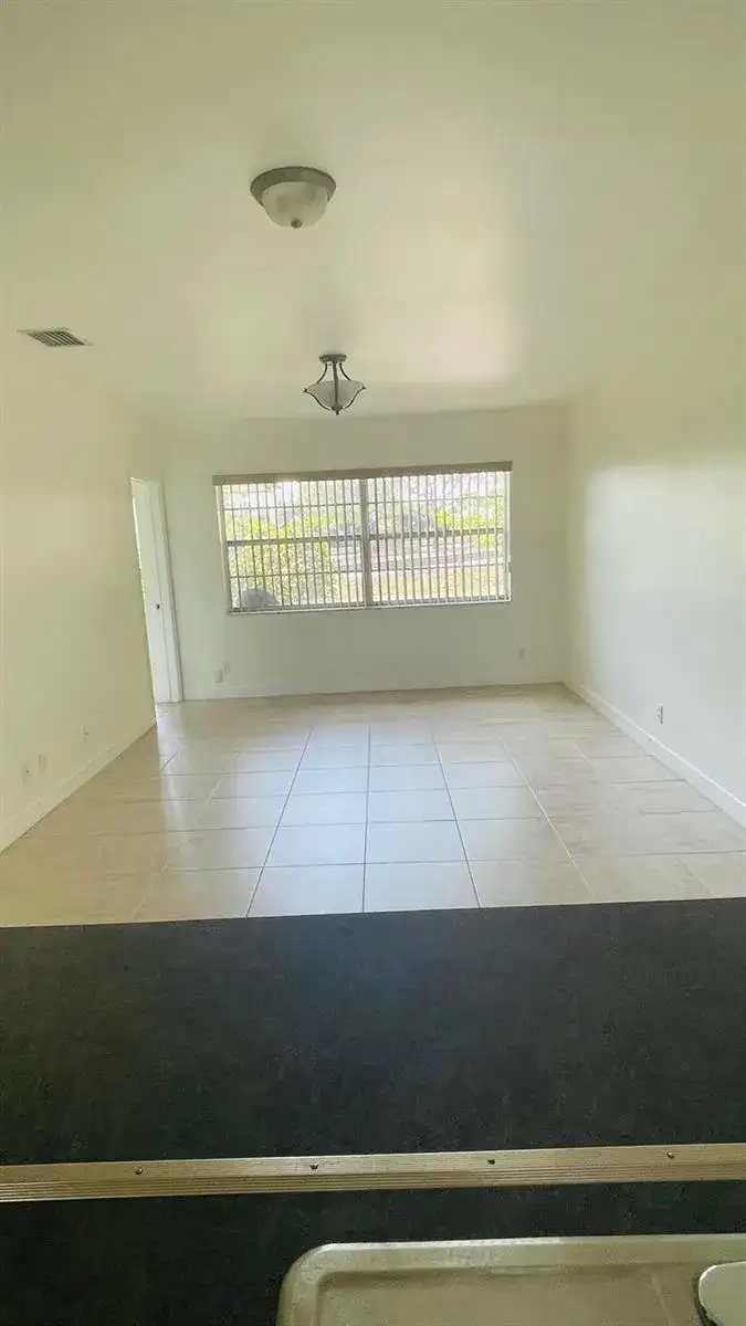 5111 W Oakland Park Boulevard # 306, Lauderdale Lakes FL 33313 photo 5