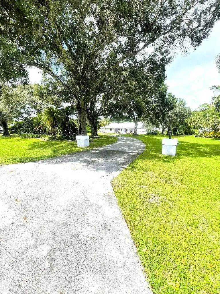 14183 Greentree Trail, Wellington FL 33414 photo 3