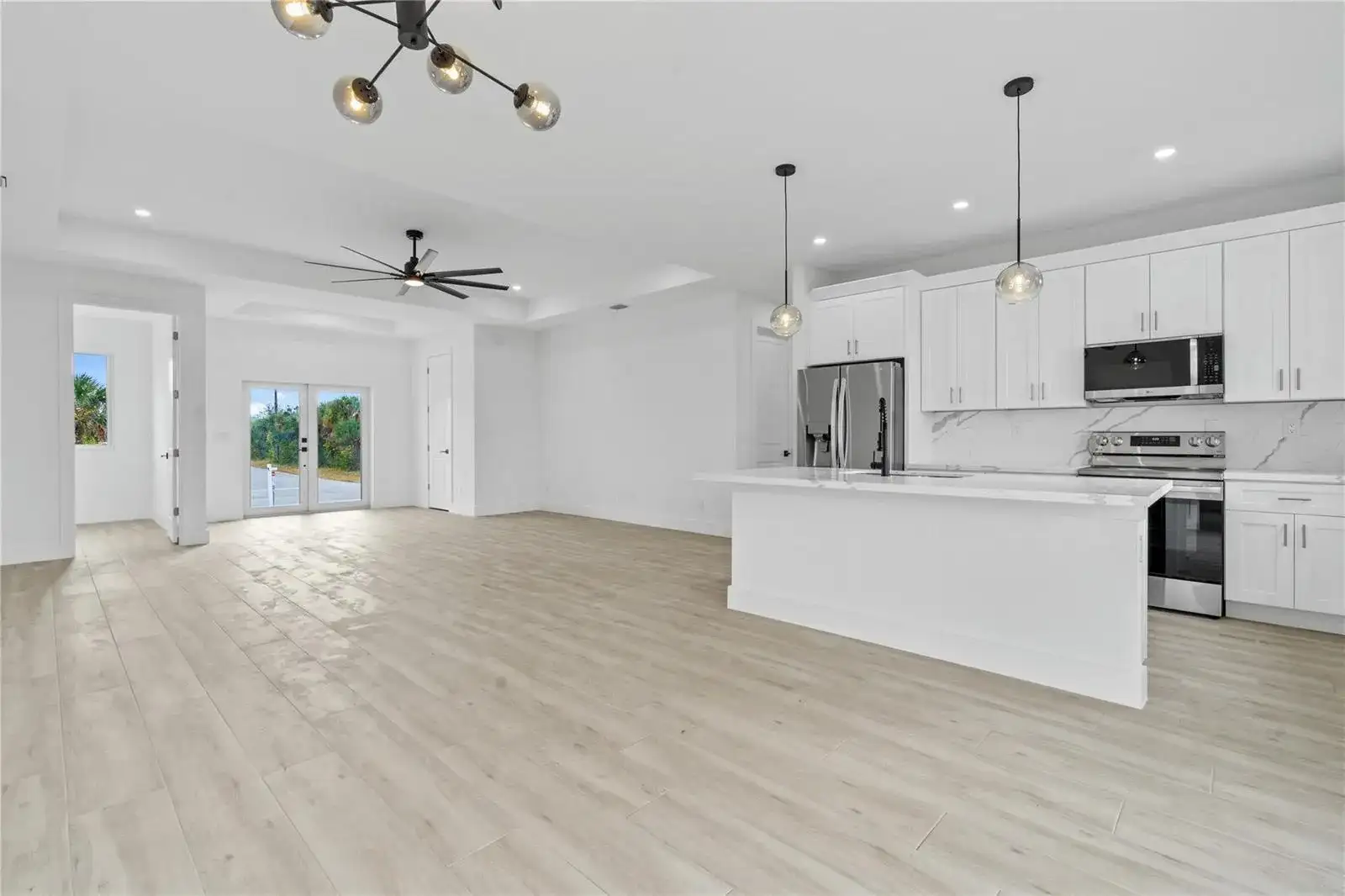 13438 Mcintosh Avenue, Port Charlotte FL 33981 photo 2