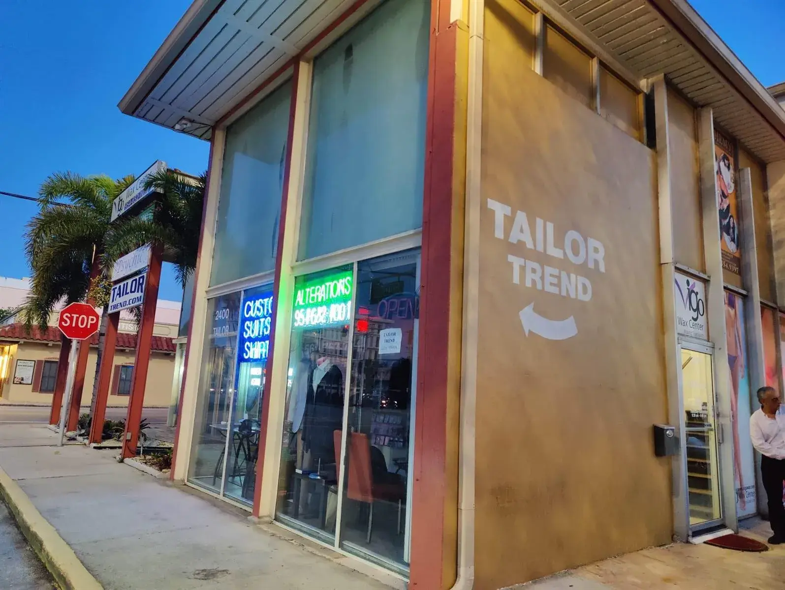 2400 E Oakland Park Boulevard, Fort Lauderdale FL 33306