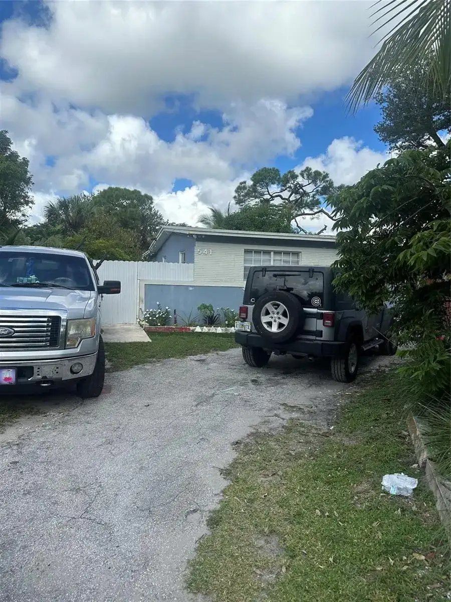 541 NW 33rd Avenue, Lauderhill FL 33311 photo 2