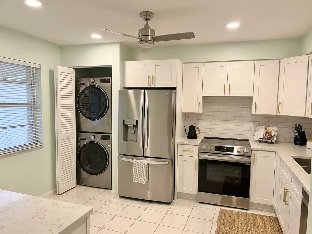 1101 Colony Point Circle # 220, Pembroke Pines FL 33026 photo 3