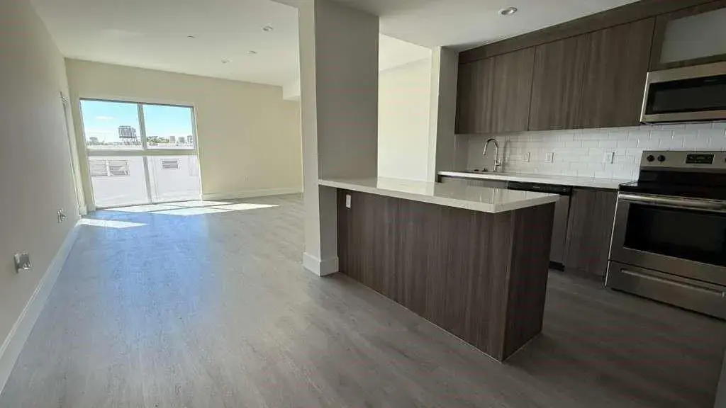 1938 Jackson Street # 305, Hollywood FL 33020